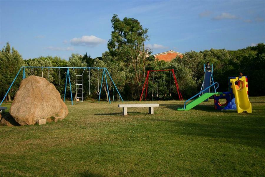 La Mitica 99 Del Portolaconia Residence Канниджионе Экстерьер фото